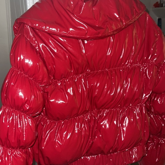 Red puffer - Picture 5 of 5